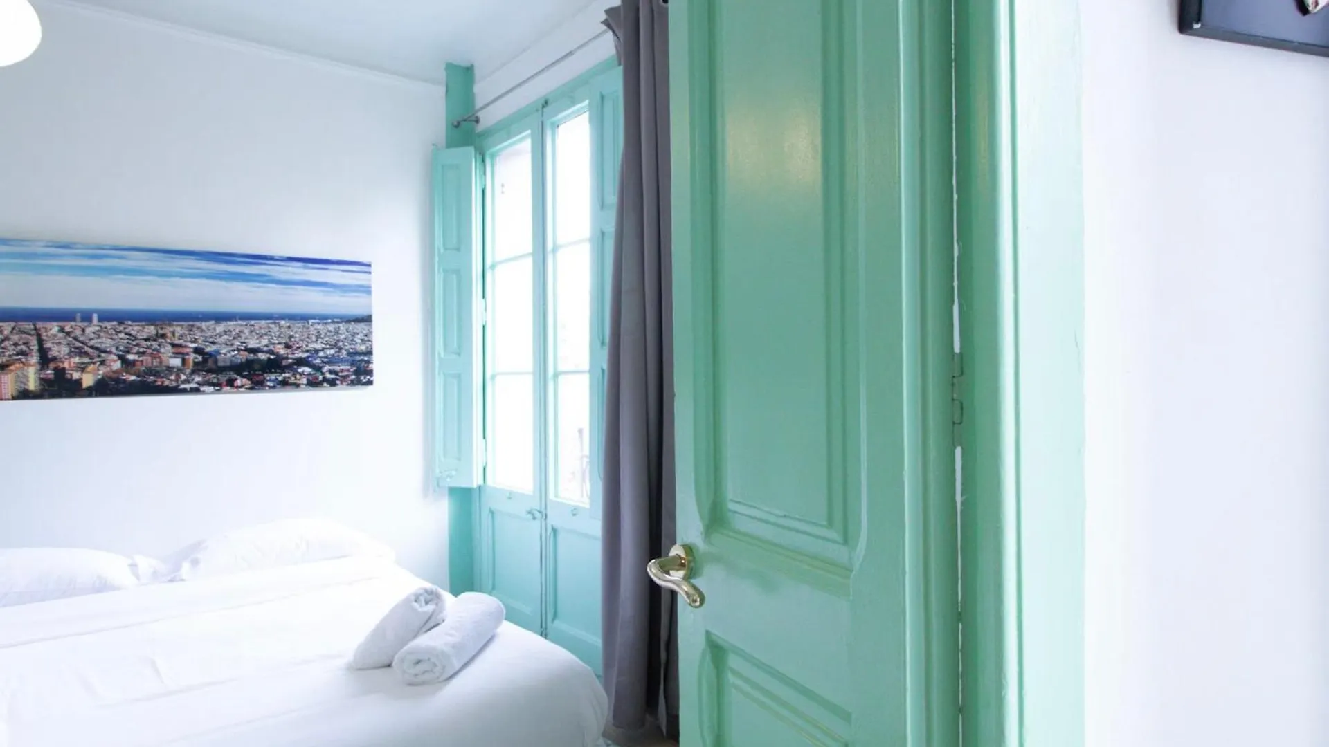 Marina Sagrada Familia Apartment Barcelona