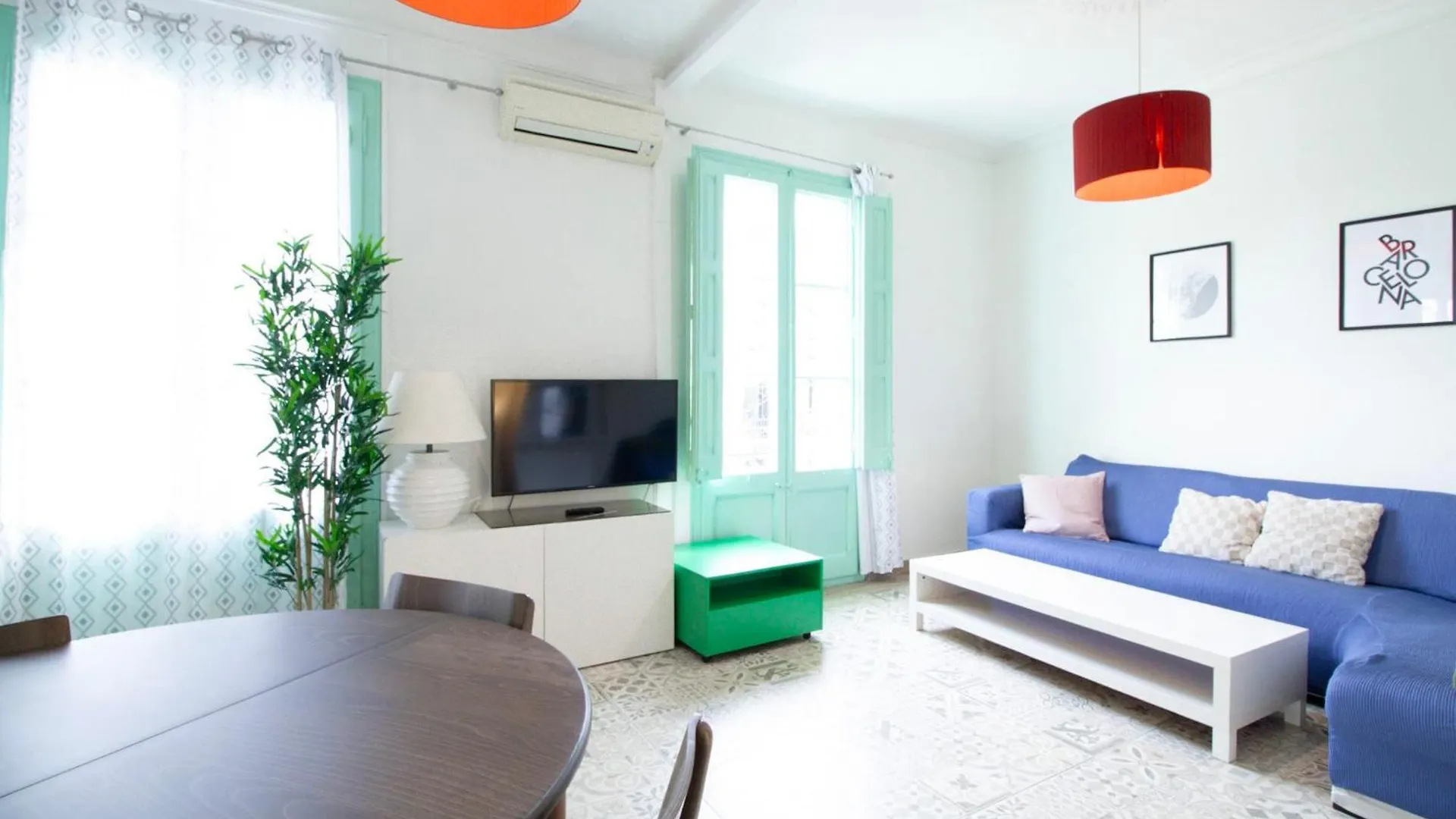 Marina Sagrada Familia Apartment Barcelona