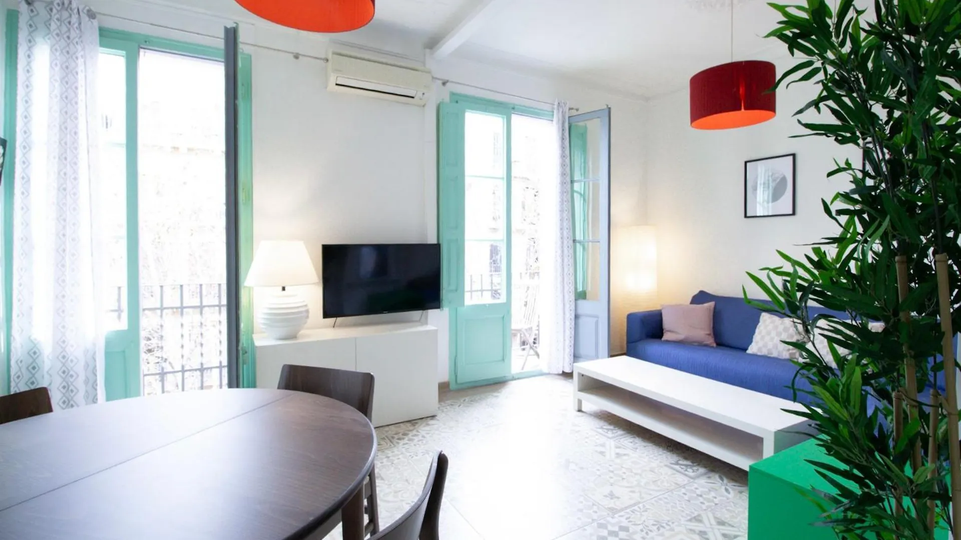 Marina Sagrada Familia Apartment Barcelona